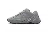 adidas yeezy boost 700 new pas cher fv8424 hospital blue